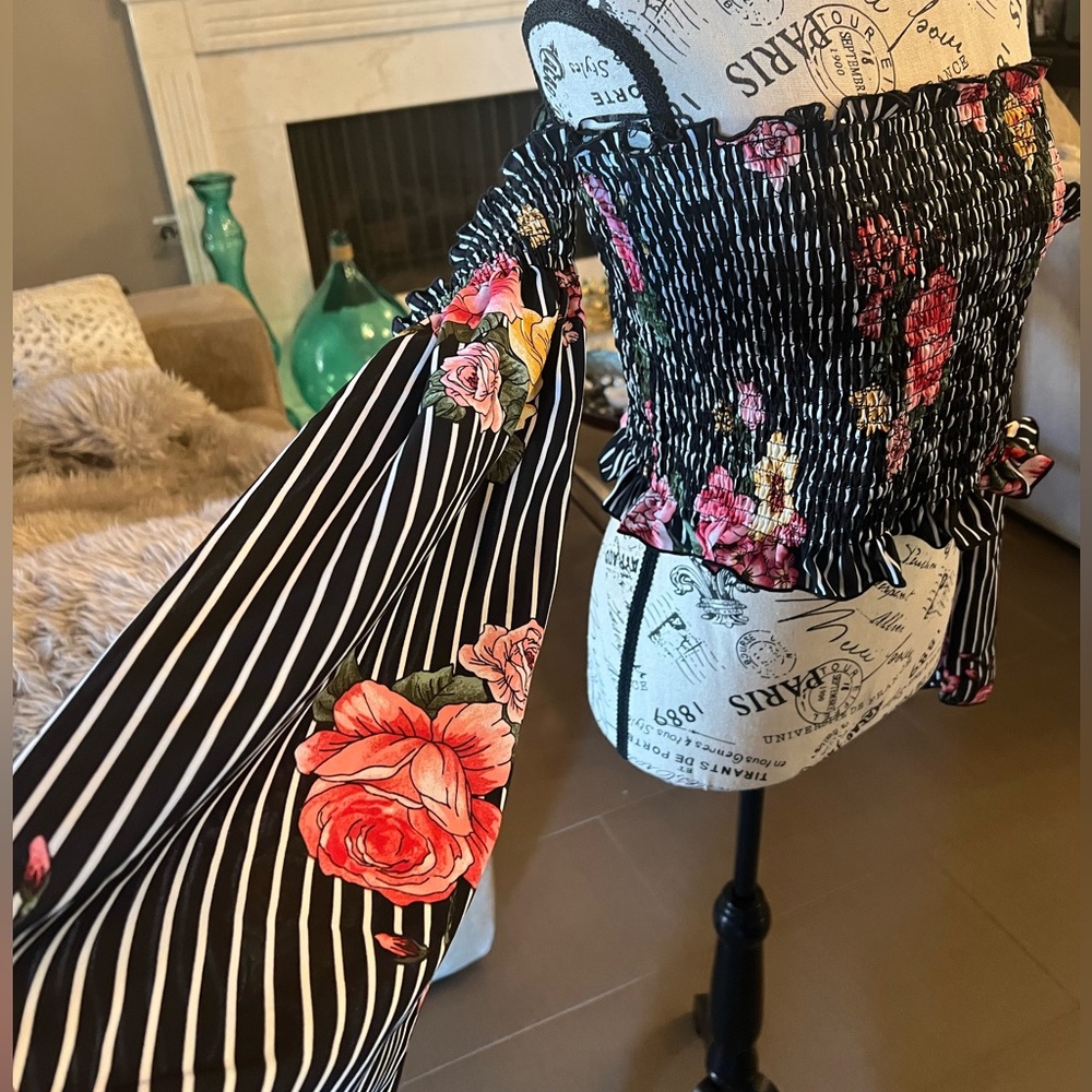 Impulsive π Off the Shoulder Top - Picture 5 of 15